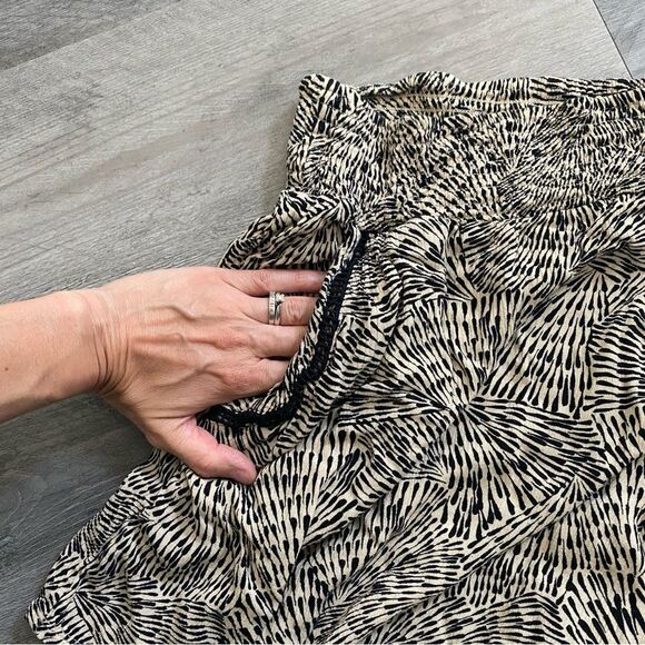 Three Dots Shorts XXL Stretch Elastic Waistband Flowy Rayon Vacation - Picture 3 of 9